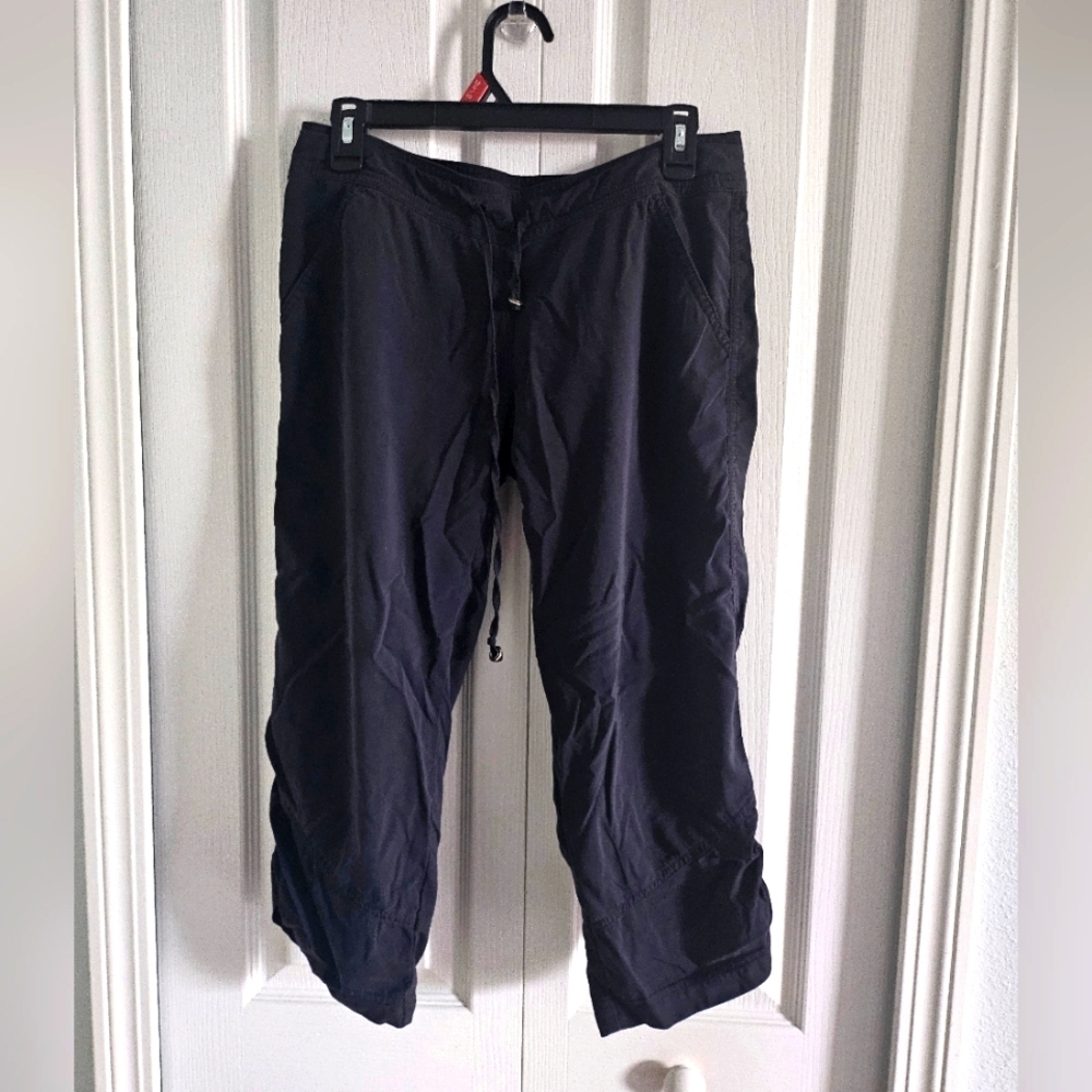 Prana Women's Black Midtown Capri Ruched Side Crop Athletic Hiking Pants Size XS